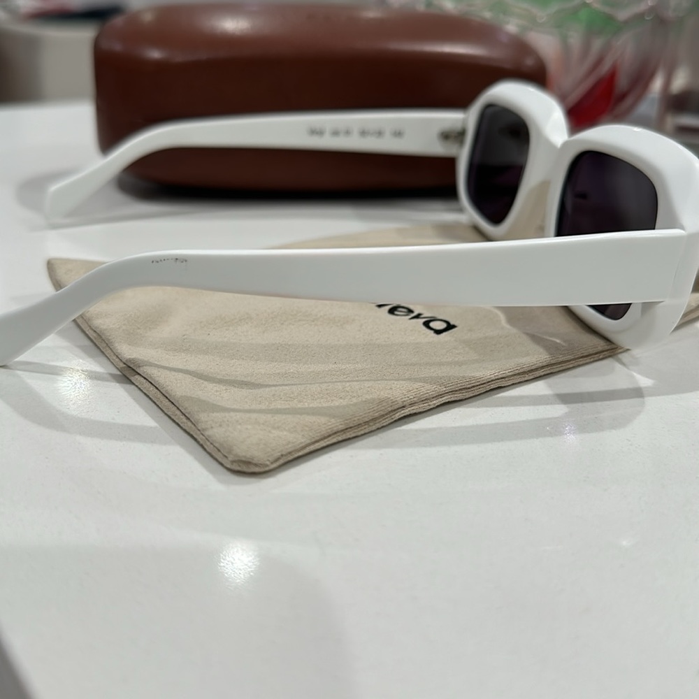 Illesteva Vinyl Matte Rectangular Sunglasses - image 5